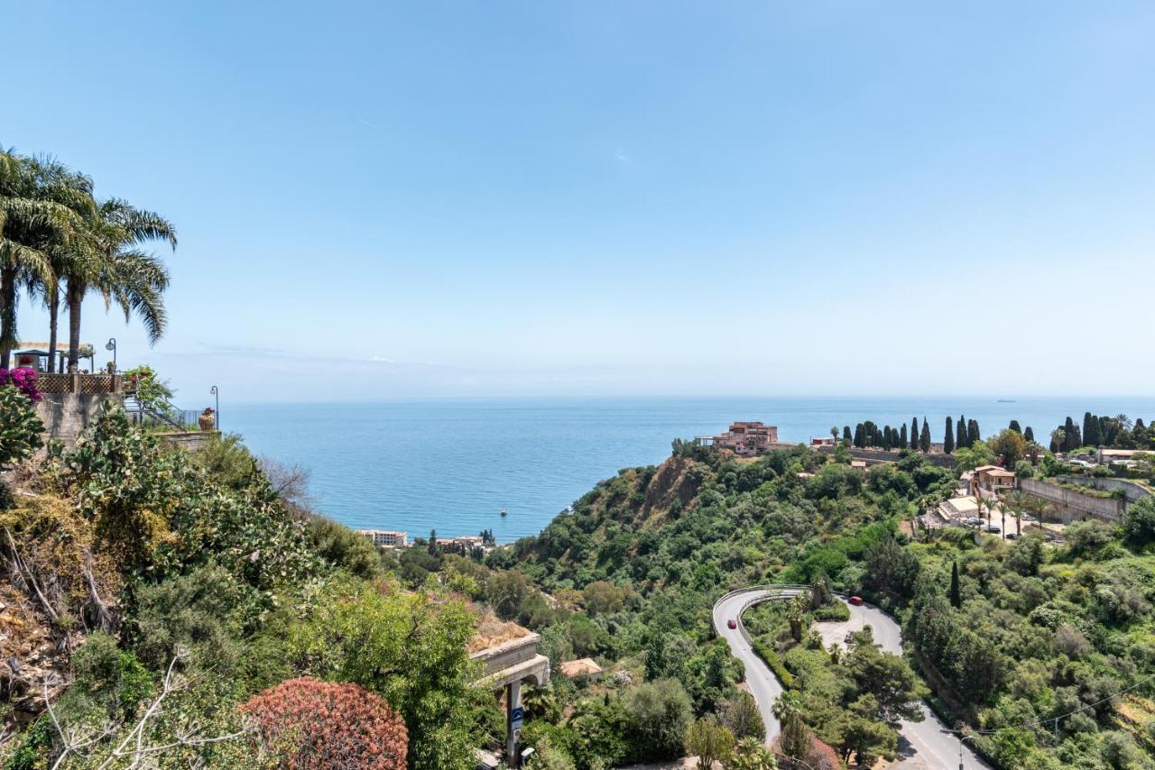 Taormina Panoramic Apartment With Parking Ngoại thất bức ảnh