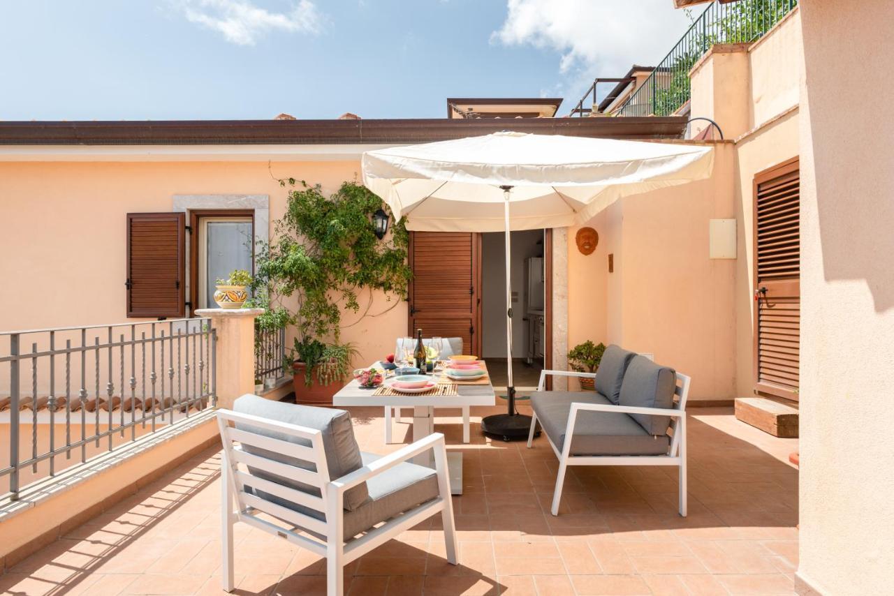 Taormina Panoramic Apartment With Parking Ngoại thất bức ảnh
