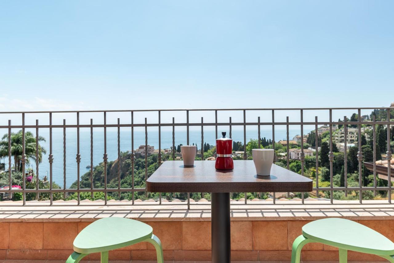 Taormina Panoramic Apartment With Parking Ngoại thất bức ảnh